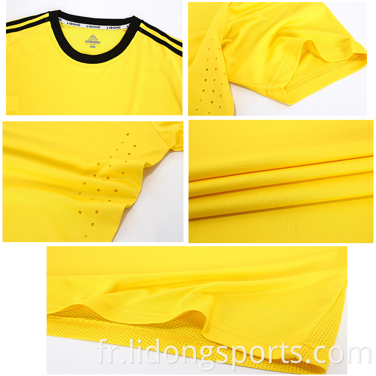 Uniforme en jersey personnalisé vide uniformes de football pour les jeunes chemises de football masculines fabriquées en Chine